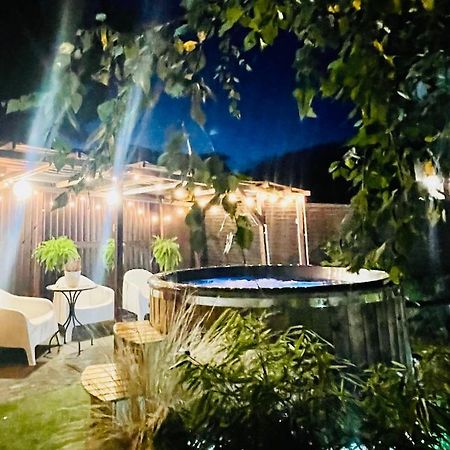 Domki I Apartamenty Caloroczne Koliber Władysławowo Esterno foto