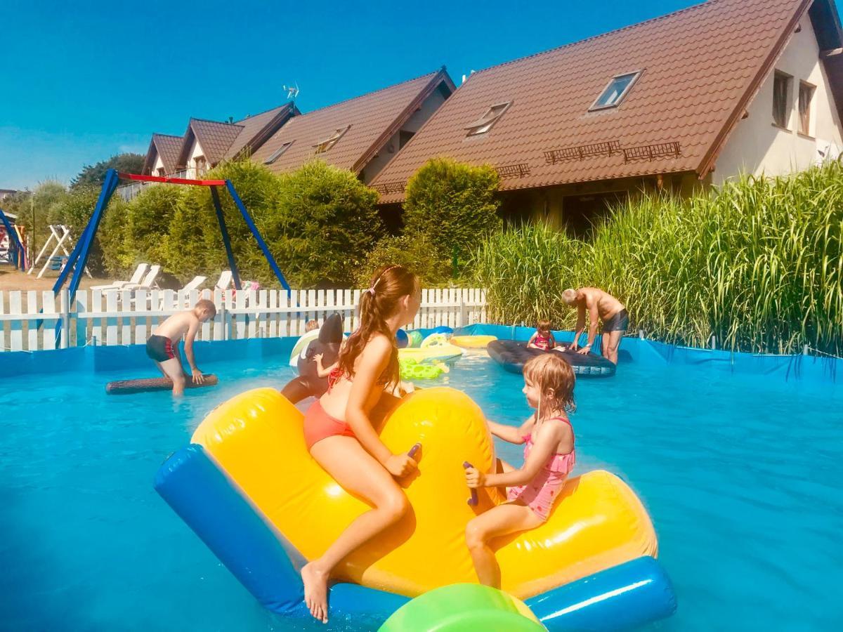 Domki I Apartamenty Caloroczne Koliber Władysławowo Esterno foto