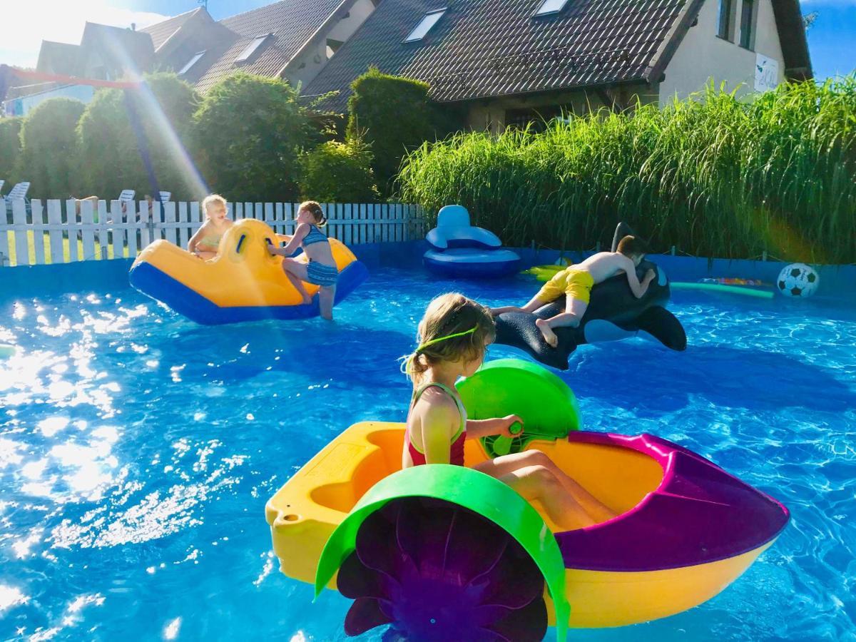 Domki I Apartamenty Caloroczne Koliber Władysławowo Esterno foto