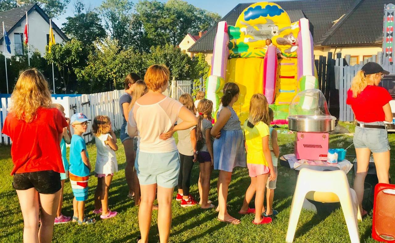 Domki I Apartamenty Caloroczne Koliber Władysławowo Esterno foto